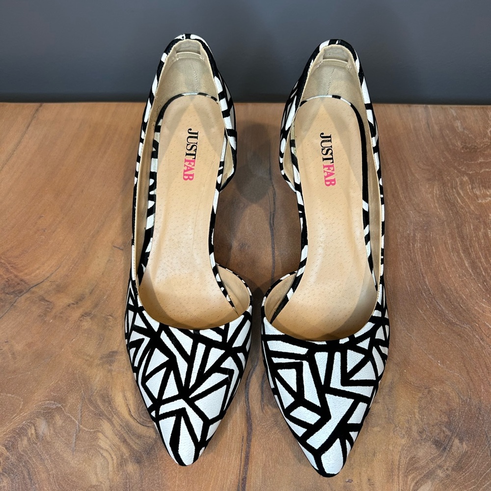 JustFab Raquell Black & White Pumps